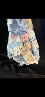 Vintage Gorham Bisque Musical Doll Alice In Wonderland Fondest Memories 1987 - Thumbnail 3