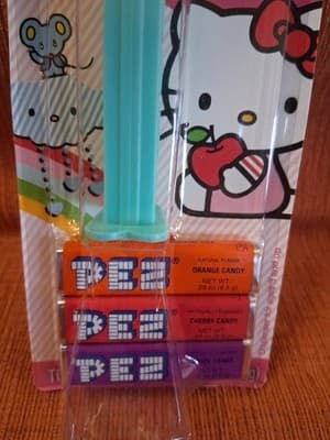 PEZ Hello Kitty on Blister Card Sealed - Thumbnail 3