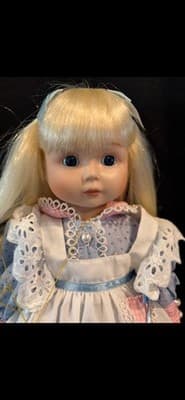 Vintage Gorham Bisque Musical Doll Alice In Wonderland Fondest Memories 1987 - Thumbnail 2