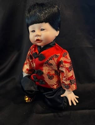 Edwin Knowles CHEN Boy of China 1989 Collectible Doll New w/Accessories - Thumbnail 8