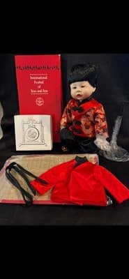 Edwin Knowles CHEN Boy of China 1989 Collectible Doll New w/Accessories - Thumbnail 9