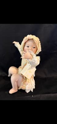 Decorative Baby Doll Yolanda Bello Lisa Porcelain Edwin Knowles 1989 Collectible - Thumbnail 3