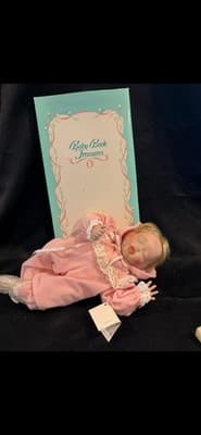 Porcelain Newborn Doll Elizabeth's Homecoming Baby Book Treasures Vtg Knowles - Thumbnail 2