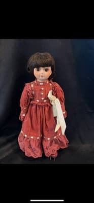Collectable Porcelain Doll Beautiful With Box - Thumbnail 2