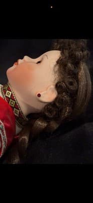 Porcelain Dolls~Ashton Drake Galleries " Natasha" by Kathy Berry-Hippensteel - Thumbnail 6