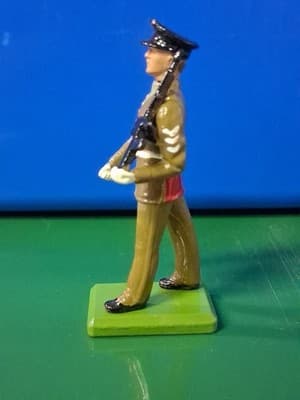 Vintage England Britains 1986 Toy Soldier Rifleman Figure Metal Diecast - Thumbnail 4