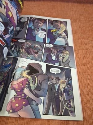 2018 Unnatural Volume 1 Mirka Andolfo Graphic Novel Paperback Comic Image - Thumbnail 4