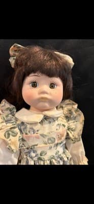 Brinn's Collectible Doll. Vintage - Thumbnail 2