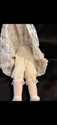 Brinn's Collectible Doll. Vintage - Thumbnail 6