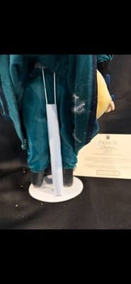 Porcelain Doll Charlotte 2002 Limited Edition Used - Thumbnail 4