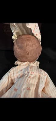 Ashton-Drake Porcelain Doll “Emily” Yolanda’s Picture Perfect Babies Series - Thumbnail 5