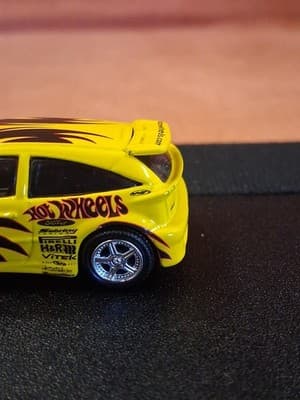 RARE Hot Wheels 100% Collectibles Ford Focus Tuner Race Car Yellow / Black - Thumbnail 2