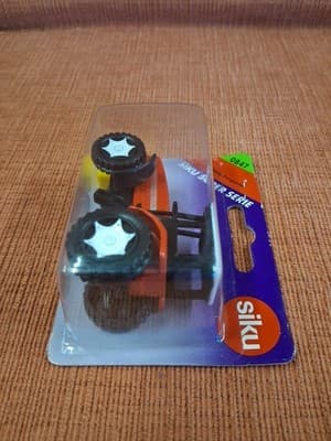 Siku Super Serie 0847 Massey Ferguson die cast tractor NIP NOS - Thumbnail 4