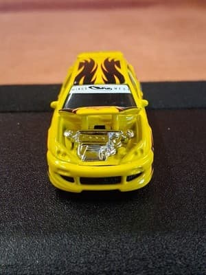 RARE Hot Wheels 100% Collectibles Ford Focus Tuner Race Car Yellow / Black - Thumbnail 5