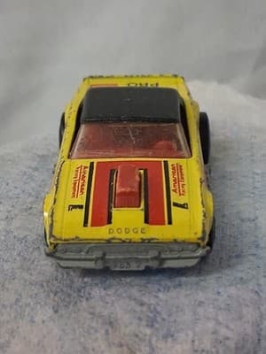 Vintage 1975 MATCHBOX DODGE CHALLENGER "TOYMAN" Die Cast Car - Thumbnail 2