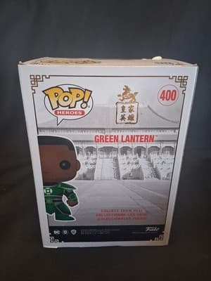 G6 Funko Pop DC Green Lantern Vinyl Figure # 400 - Thumbnail 4