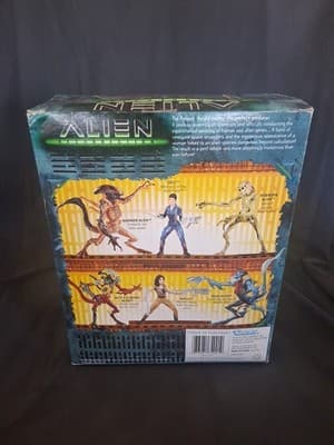 Kenner Alien Resurrection LT. Ripley Action Figure MIB Sealed #7400 (B72) - Thumbnail 7