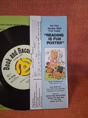 Hanna Barbera SCOOBY DOO and The Mystery Of The Strange Paw Prints Book & Record - Thumbnail 5