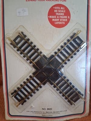 HO Scale Life-like 90 Degrees Track Crossing New In Box - Thumbnail 2