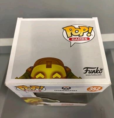 Funko Pop! Vinyl Super 6": #352 Overwatch - Orisa (6 inch) - Thumbnail 2