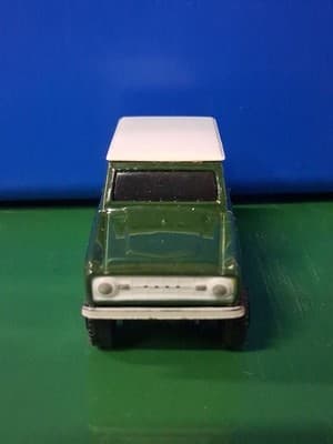 Adventure Force 1966 Ford BRONCO SUV Maisto Die cast Metal Off Road Truck Green - Thumbnail 2