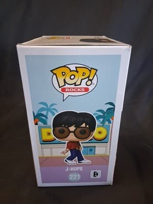 Funko Pop Rocks J-HOPE 221 - Thumbnail 2
