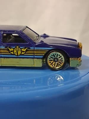 1990 Hot Wheels City Mayor Limo Blue Purple Gold Diecast Car 3" Long - Thumbnail 3