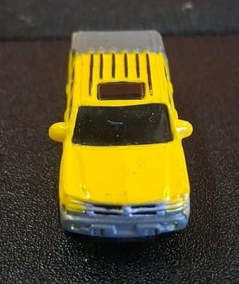 Vintage 2003 Playmates Speedeez Chevy Avalanche Roller Ball Car Micro Yellow - Thumbnail 2