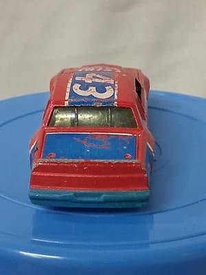 Vintage ERTL Richard Petty 43 1/64 Red Superstock Pontiac Race Car Diecast As Is - Thumbnail 4