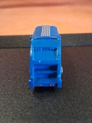 Hasbro Micro Machines City Streets Garbage Truck - Thumbnail 5