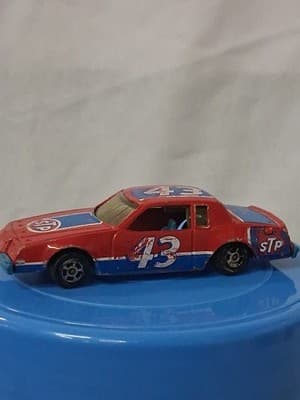 Vintage ERTL Richard Petty 43 1/64 Red Superstock Pontiac Race Car Diecast As Is - Thumbnail 3