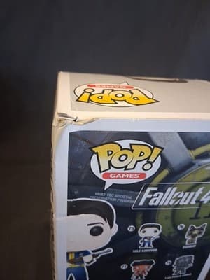 Funko Pop! Vinyl: Fallout - Sole Survivor #75 - Thumbnail 4