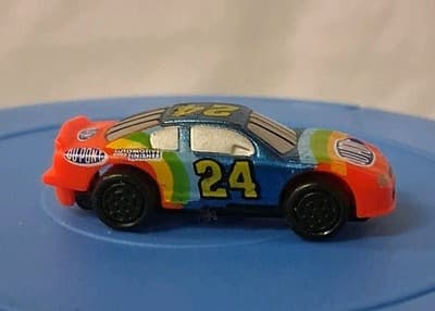 1999 Micro Machines NASCAR #24 DuPont Jeff Gordon Car Blue Orange-Vintage