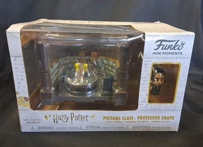 Funko Mini Moments Harry Potter POTIONS CLASS PROFESSOR Snape CHASE! New