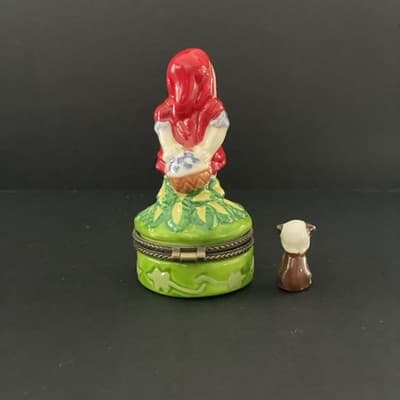 Trinket Box Porcelain Little Red Riding Hood w/ Wolf In Sheep’s Clothing Trinket - Thumbnail 3