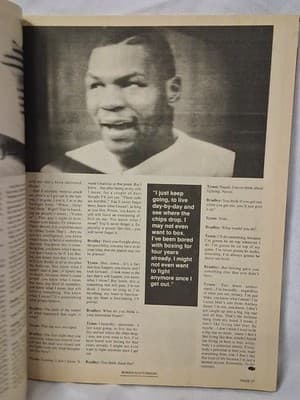 Boxing Illustrated Magazine October 1992 Mike Tyson Cover - Thumbnail 5