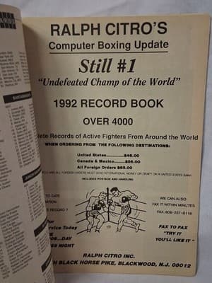 Boxing Illustrated Magazine October 1992 Mike Tyson Cover - Thumbnail 2