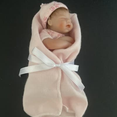 The Ashton-Drake Galleries “Handful Of Love” Collectible Doll - Thumbnail 3