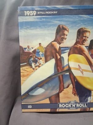 (NEW SEALED) ROCK N’ ROLL ERA : 1959 still Rockin (TIME-LIFE 2x VINYL LP BOXSET) - Thumbnail 2