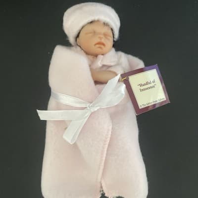 2008 Ashton Drake Handful of innocence Doll Heavenly Handfuls Collection 5" - Thumbnail 3