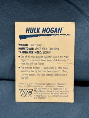 1990 Titan Sports WWF Hulk Hogan Miniature Hologram Card - Thumbnail 3
