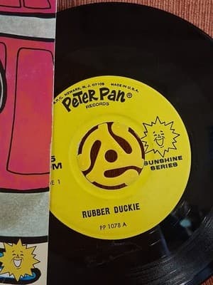SESAME STREET Rubber Duckie & Other Favorites - Thumbnail 4