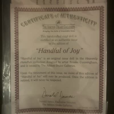 The Ashton-Drake Galleries Vinyl Doll "Handfull of Joy" Collectable - Thumbnail 4