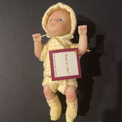 “Busy As A Bee” Ashton Drake Collectible 5" Doll, Sweet As You Please. - Thumbnail 2