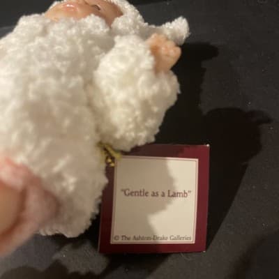 ASHTON DRAKE/ DOROTHY STEVEN SO TRULY REAL "GENTLE AS A LAMB" NIB W/COA - Thumbnail 3