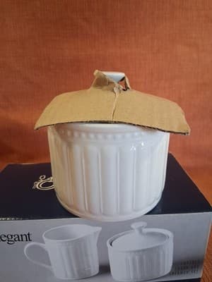 Oneida Simply Elegant Ariel Sugar & Creamer Set New open Box - Thumbnail 6