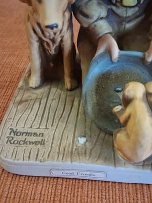 Lovely Good Friends Boy Scout Norman Rockwell Ceramic Figurine (Missing 1 Dog) - Thumbnail 4