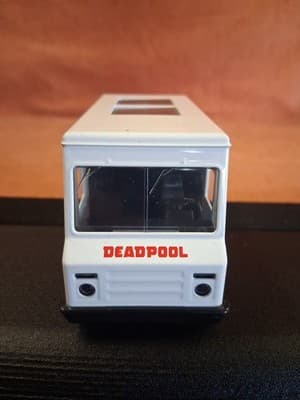 Deadpool Taco Truck - White - Diecast Metal - 1:32 Scale - Thumbnail 4