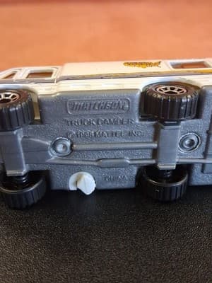 Matchbox 1998 RV Truck Camper W/ Opening Side Door 1:70 Loose - Thumbnail 8