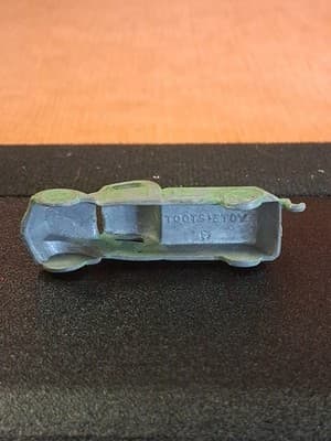 Tootsie Toy Cracker Jack Prize Metal Green Tow Truck - Thumbnail 8